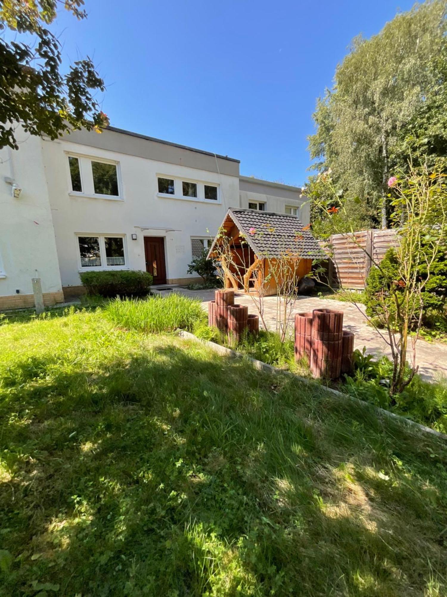 נירנברג Messe-Apartment, 4 Schlafzimmer, 80 Qm, Garten - 6 Km Zur Messe, Verkehrsguenstig, Ruhig, Parkplaetze מראה חיצוני תמונה